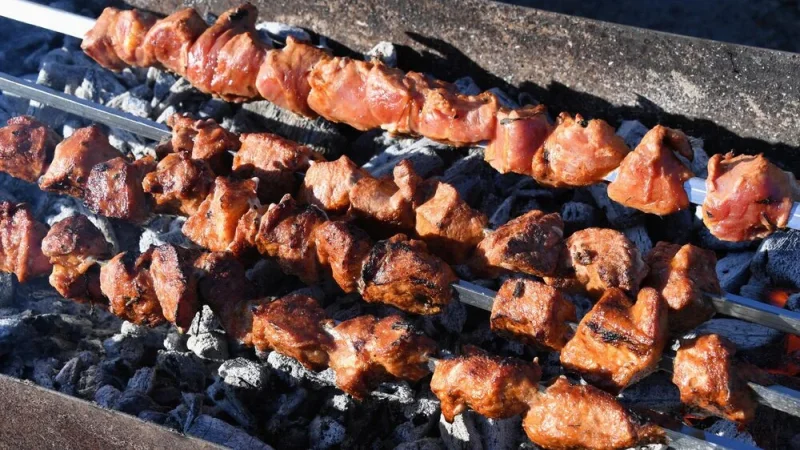 Исследование выявило предпочтения россиян при выборе мяса для шашлыков
