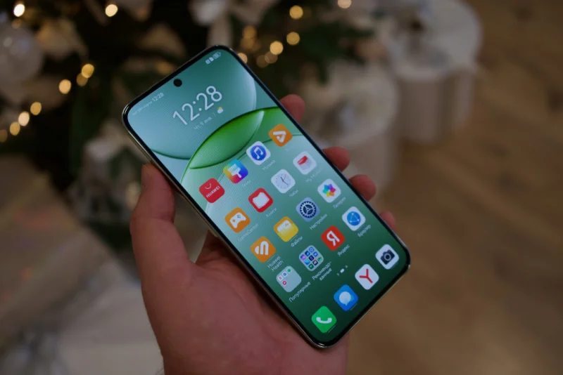 HUAWEI готовит к релизу nova 14 Ultra с инновационной системой камер