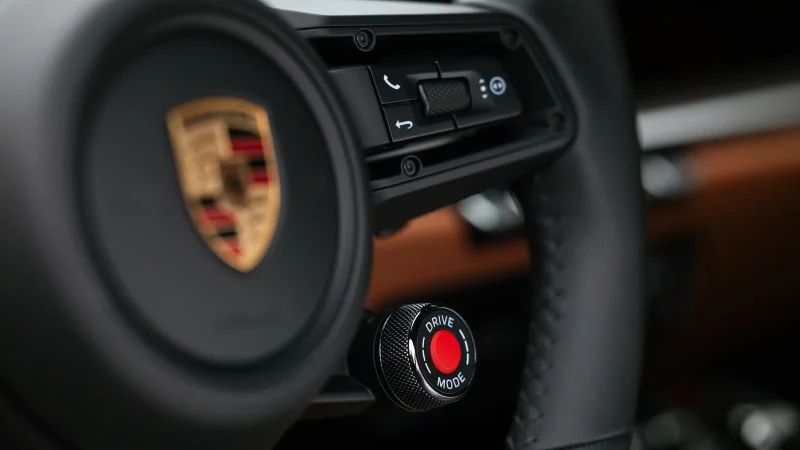 Российское подразделение Porsche попало под арест имущества из-за долгов материнской компании Volkswagen