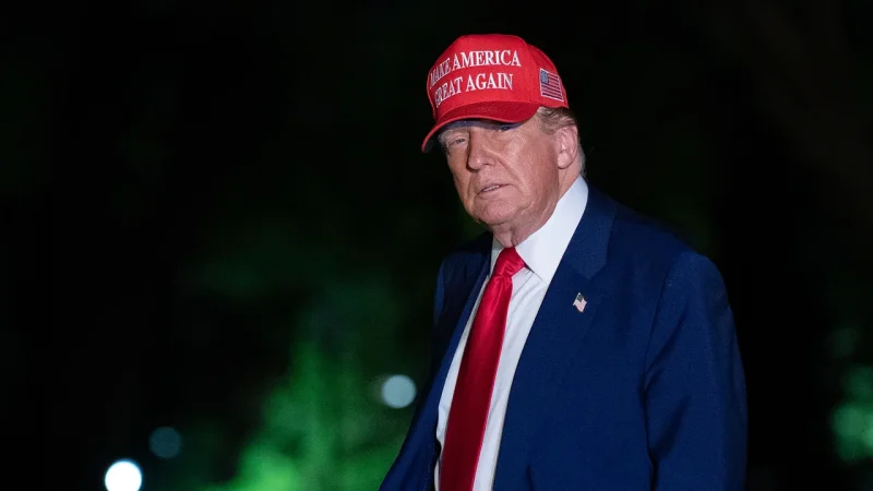 Почему Дональд Трамп оспаривает роль России в победе над нацистской Германией
